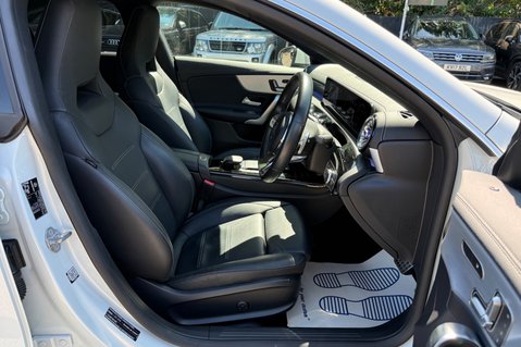 Mercedes-Benz CLA Class CLA 220 D AMG LINE PREMIUM PLUS - PANORAMIC ROOF 36