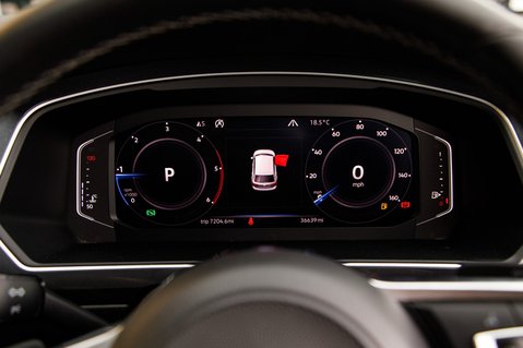 Volkswagen Tiguan R-LINE TECH TDI 4MOTION DSG 11