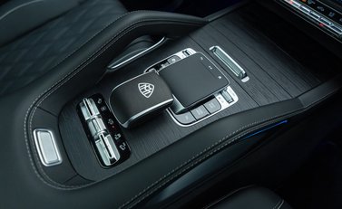 Mercedes-Benz GLS 600 Maybach 27