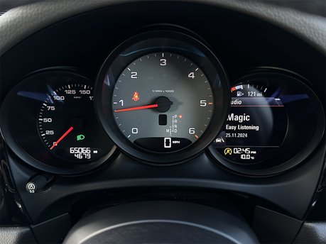 Porsche Macan D S PDK 49