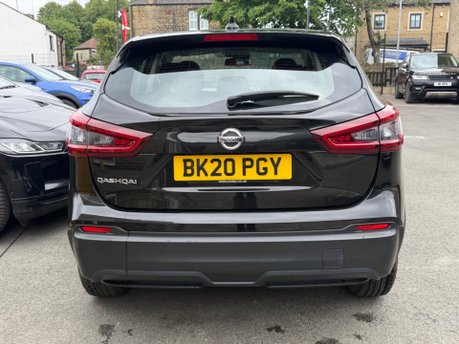 Nissan Qashqai DIG-T ACENTA PREMIUM 7