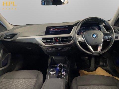 BMW 1 Series 1.5 118i SE (LCP) Hatchback 5dr Petrol DCT Euro 6 (s/s) (136 ps) Air Con - 19