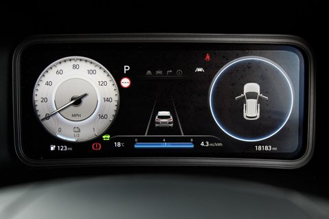 Hyundai KONA ULTIMATE 14