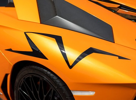 Lamborghini Aventador SV LP 750-4 Roadster 32