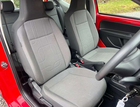 Volkswagen Up 1.0 Move Up 3dr 15