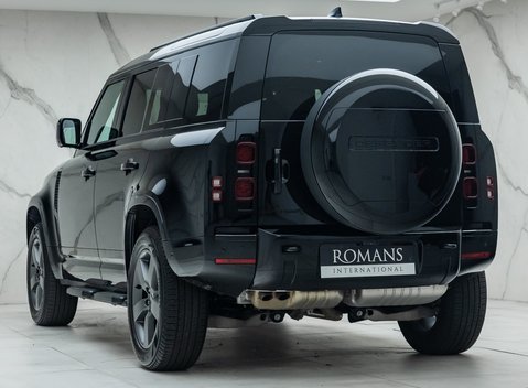 Land Rover Defender 110 D250 X-DYNAMIC HSE 10