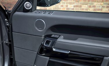 Land Rover Range Rover 4.4 SDV8 Autobiography 22
