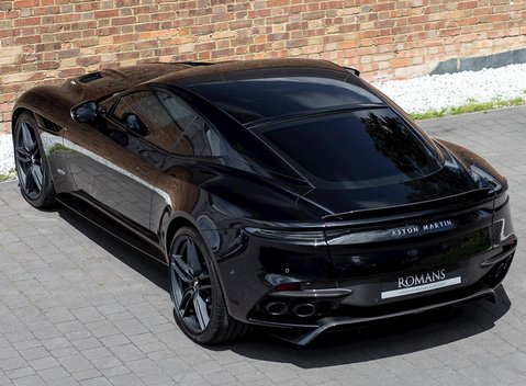 Aston Martin DBS Superleggera 9