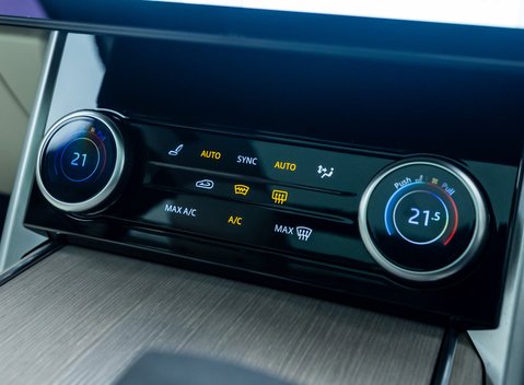 Land Rover Range Rover P530 FIRST EDITION LWB 26