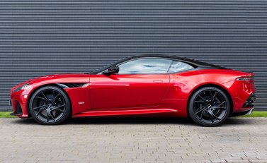 Aston Martin DBS Superleggera 3
