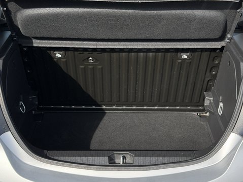 Vauxhall Corsa 1.4 SRi Nav 5dr 38