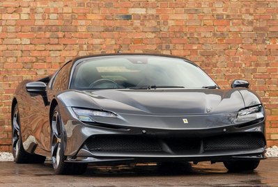 Ferrari SF90 Stradale 