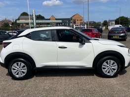Nissan Juke 1.0 Juke Visia DiG-T 5dr 10