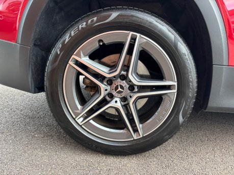Mercedes-Benz GLB GLB 220 D 4MATIC AMG LINE PREMIUM PLUS 17