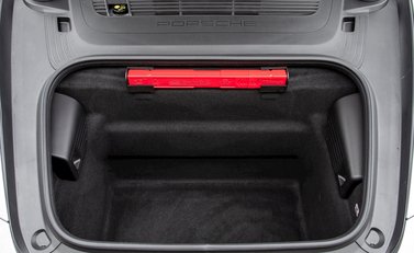 Porsche 911 (991.2) GT3 31