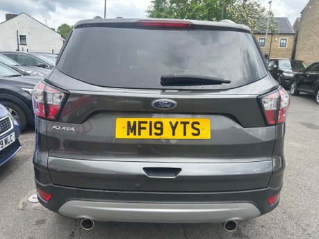 Ford Kuga TITANIUM EDITION 7