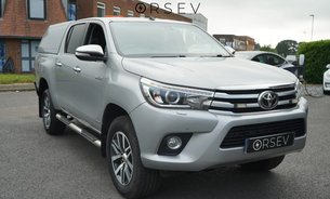 Toyota Hilux INVINCIBLE 4WD D-4D DCB FSH Fresh MOT Recent New Rear Tyres Tow Bar 1 Owner 1