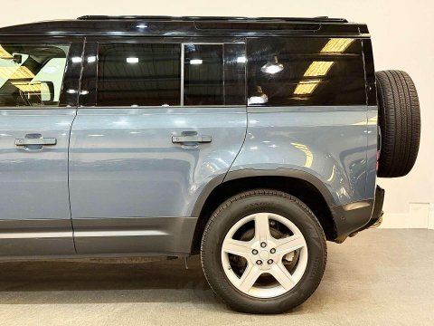 Land Rover Defender 3.0 D250 MHEV SE Hard Top SUV 5dr Diesel Auto 4WD MWB Euro 6 (s/s) (250 ps) 20