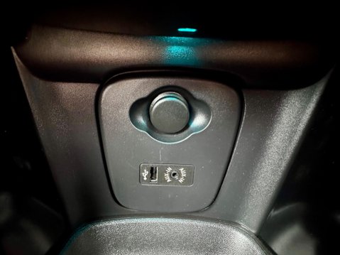 Mini Hatch 2.0 John Cooper Works Auto Euro 6 (s/s) 3dr 43