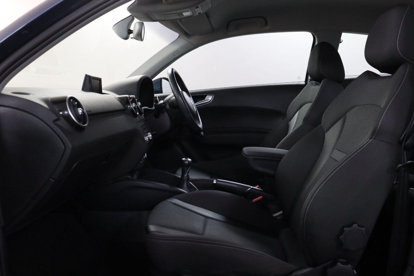 2017 Audi A1 — image 35