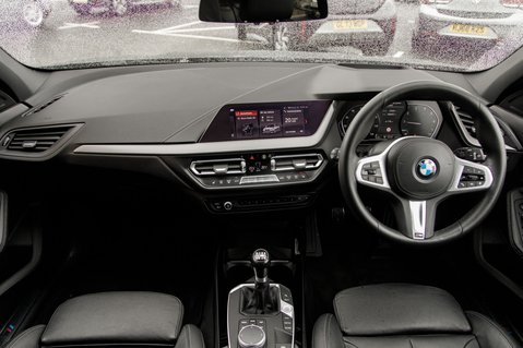 BMW 1 Series 118I M SPORT 3