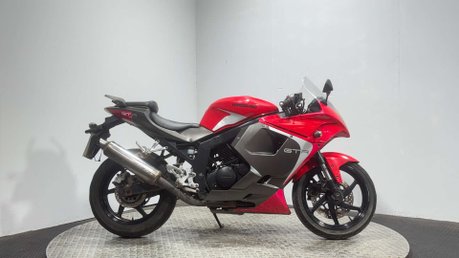 Hyosung GT GTR 2016 13K RUNNING PROJECT BIKE VTWIN 15BHP SPORTS 1