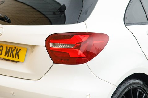 Mercedes-Benz A Class A 200 AMG LINE PREMIUM PLUS 9