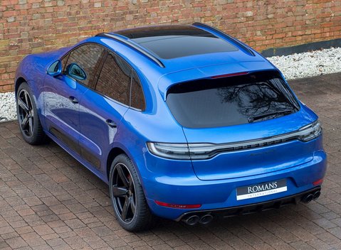 Porsche Macan GTS 9
