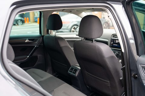 Volkswagen Golf 2.0 Golf Match TDI 5dr 31