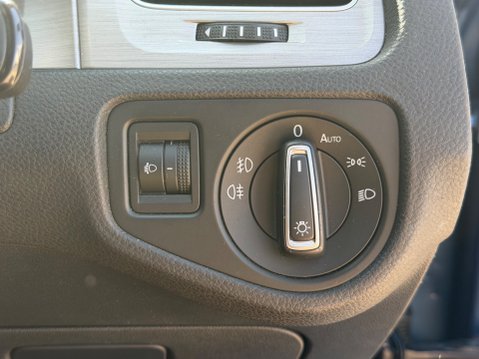 Volkswagen Golf MATCH EDITION TDI BMT DSG 15