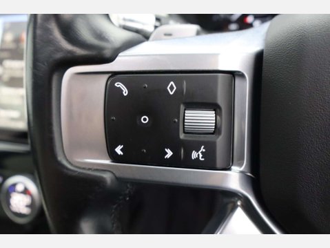 Land Rover Discovery 3.0 Discovery R-Dynamic SE D MHEV Auto 4WD 5dr 47