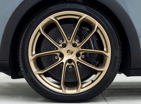 Porsche Cayenne Turbo GT 8