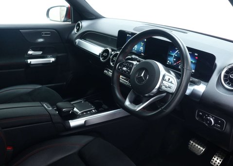 Mercedes-Benz GLB 1.3 GLB200 AMG Line SUV 5dr Petrol 7G-DCT Euro 6 (s/s) (163 ps) 42