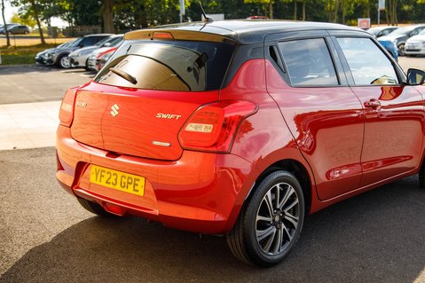 Suzuki Swift SZ5 DUALJET MHEV 7