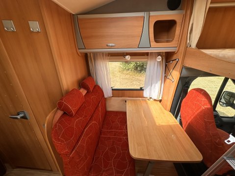 Ford Transit DETHLEFFS FORTERO A 6915 6 BERTH MOTORHOME 18