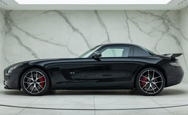 Mercedes-Benz SLS AMG GT FINAL EDITION 6