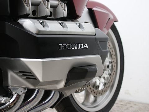 Honda GL1800 Goldwing GL 1800 GOLDWING J TOUR 23