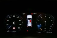 Volvo XC60 2.0 XC60 R-Design B5 MHEV AWD Auto 4WD 5dr 28