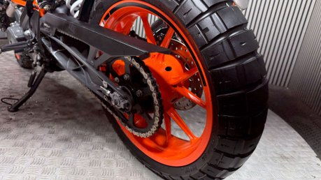 KTM 390 DUKE 2018 ONLY 11K GREAT LOOKING A2 READY ENDURO BIKE 390CC 35