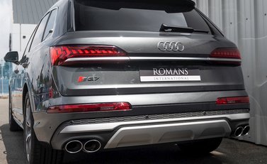 Audi SQ7 29