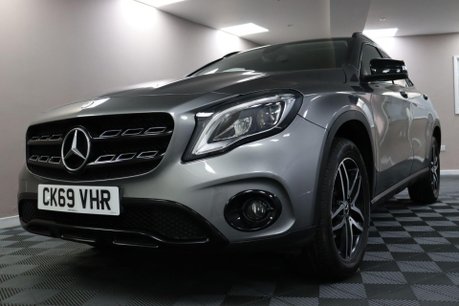 Mercedes-Benz GLA GLA 180 URBAN EDITION 27