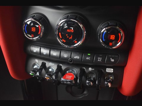 Mini Hatch 2.0 John Cooper Works Hatchback 3dr Petrol Steptronic Euro 6 (s/s) (231 ps) 17