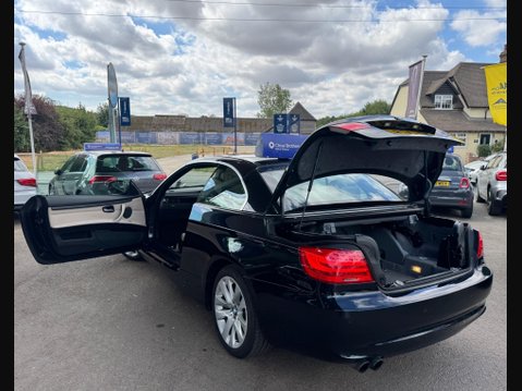 BMW 3 Series 3.0 325i SE Steptronic Euro 5 2dr 29