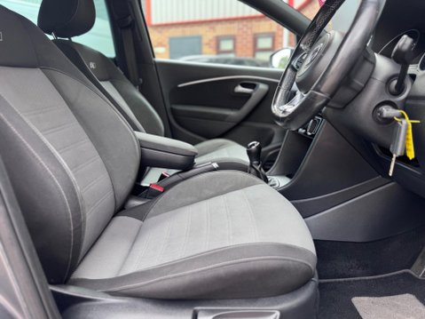 Volkswagen Polo 1.2 TSI BlueMotion Tech R-Line Hatchback 5dr Petrol Manual Euro 6 (s/s) (90 30
