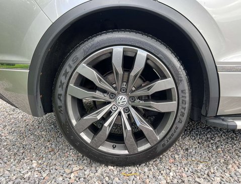 Volkswagen Tiguan 2.0 Tiguan R-Line TDI BlueMotion Technology 4Motion Semi-Auto 4WD 5dr 14