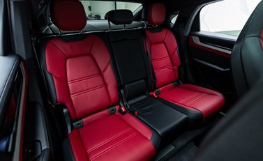 Porsche Cayenne V6 E-HYBRID Coupe 16