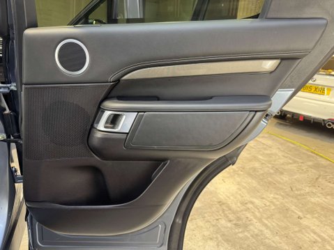 Land Rover Discovery 3.0 Discovery Luxury HSE TD6 Auto 4WD 5dr 60