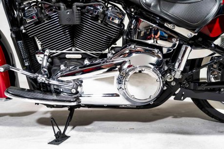 Harley-Davidson Softail Deluxe 1745. VAT Q. ONE OWNER. IMMACULATE EXAMPLE. TWO-TONE PAINT. 27