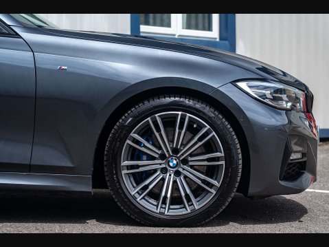 BMW 3 Series 3.0 330d xDrive M Sport MHEV Auto 4WD 5dr 6