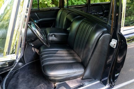 Mercedes-Benz 600 Pullman 23